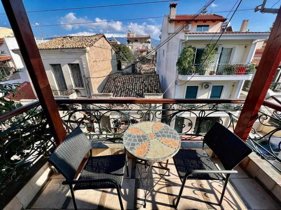 Στούντιο Κέντρου Άνω Πόλης Πάτρας Apartamento Exterior foto