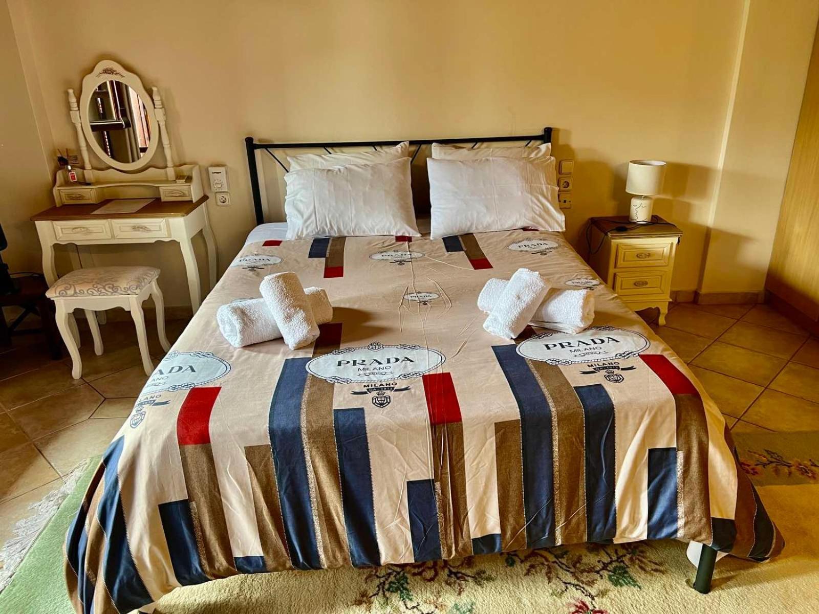 Στούντιο Κέντρου Άνω Πόλης Πάτρας Apartamento Exterior foto